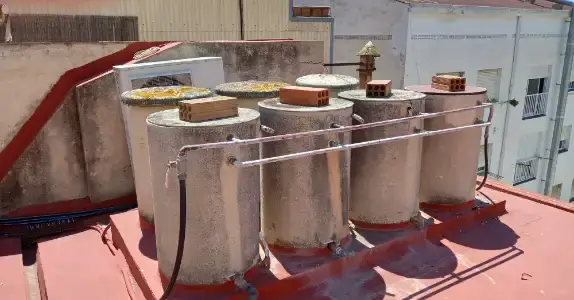 depositos-uralita-con-agua-retirada depositos-uralita-con-agua-retirada